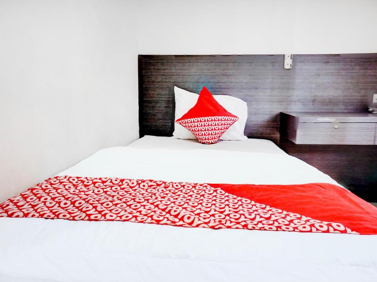 Oyo 90438 Mampang 34 Residence Jakarta Ngoại thất bức ảnh