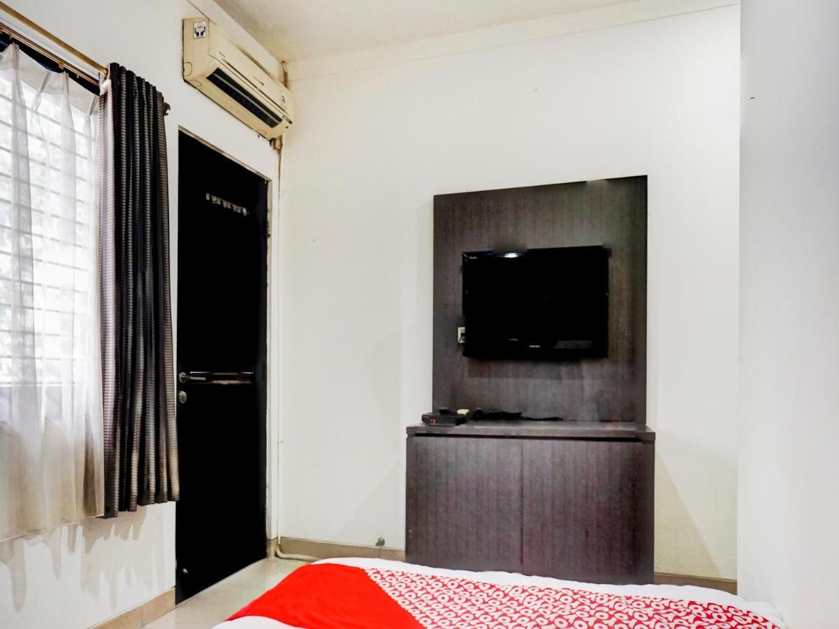 Oyo 90438 Mampang 34 Residence Jakarta Ngoại thất bức ảnh